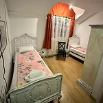 Casa Italia 2 בית הארחה